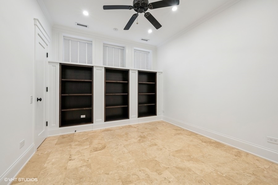 746 W Belden Avenue Unit: 1