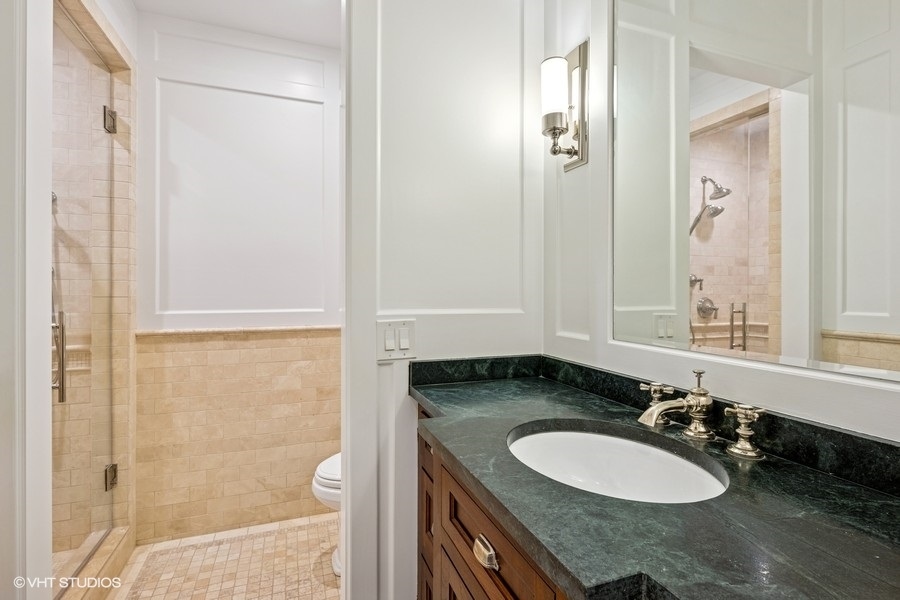 746 W Belden Avenue Unit: 1