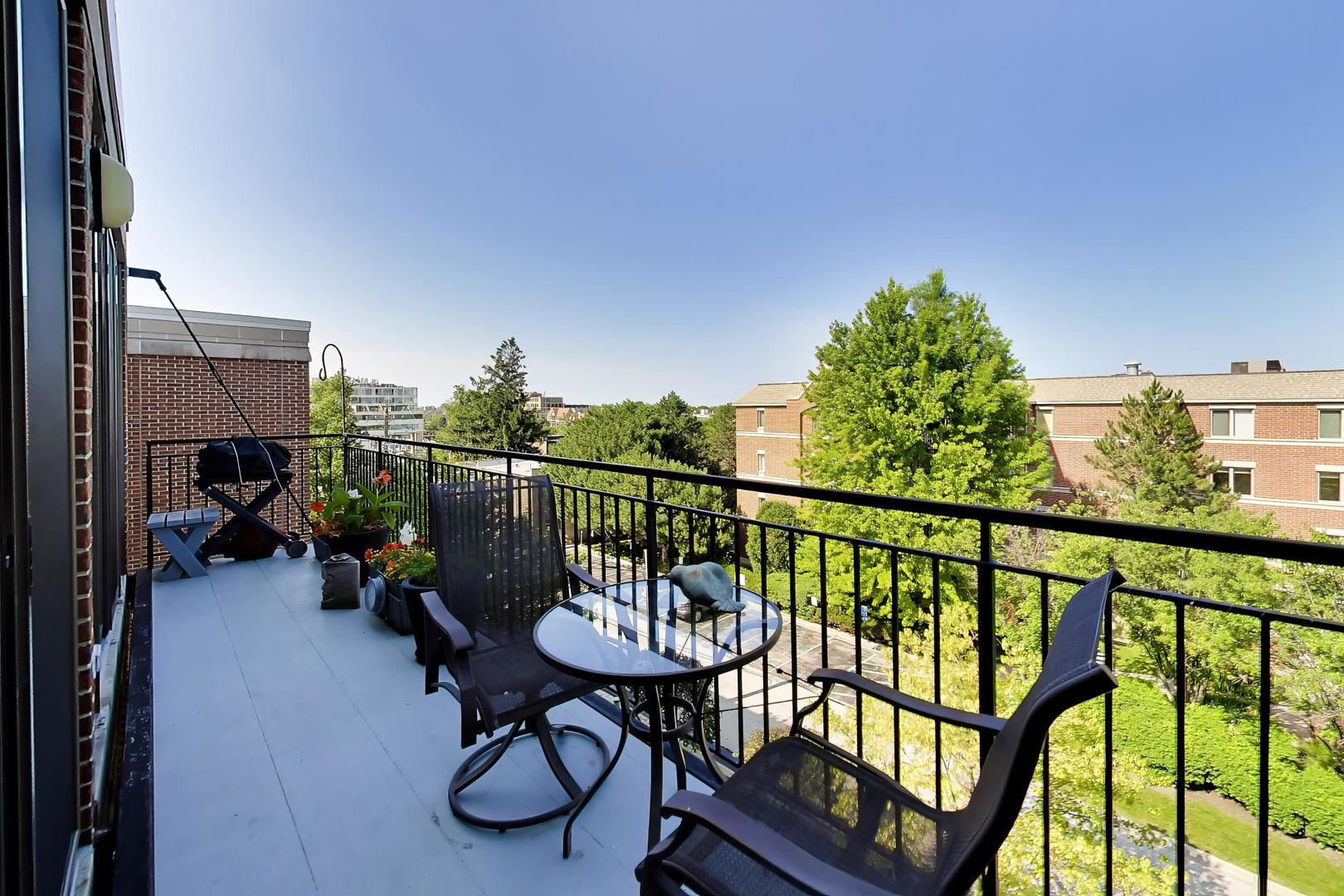 1633 2nd Street Unit: 503