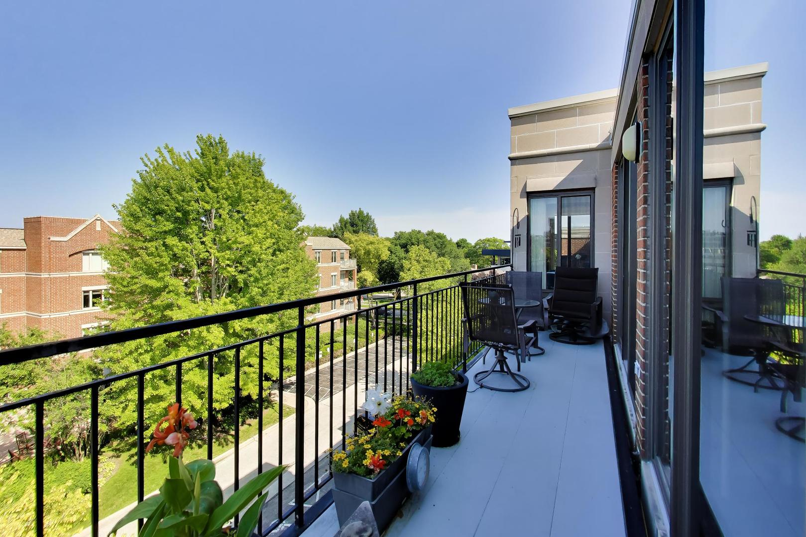 1633 2nd Street Unit: 503