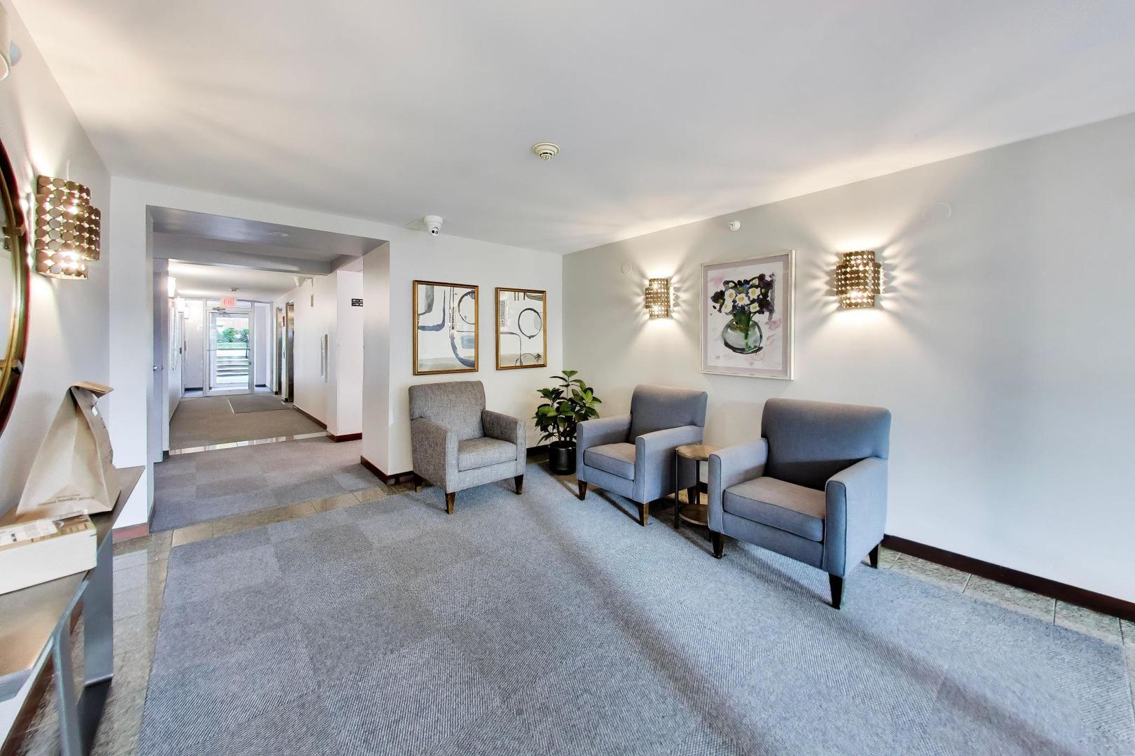 1633 2nd Street Unit: 503