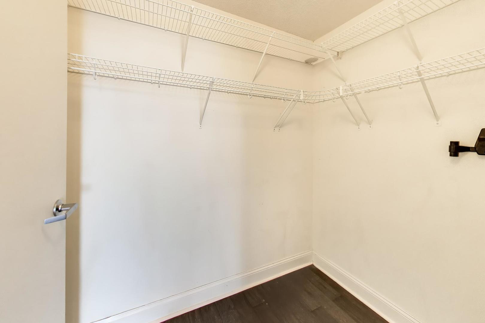 800 Elgin Road Unit: 913