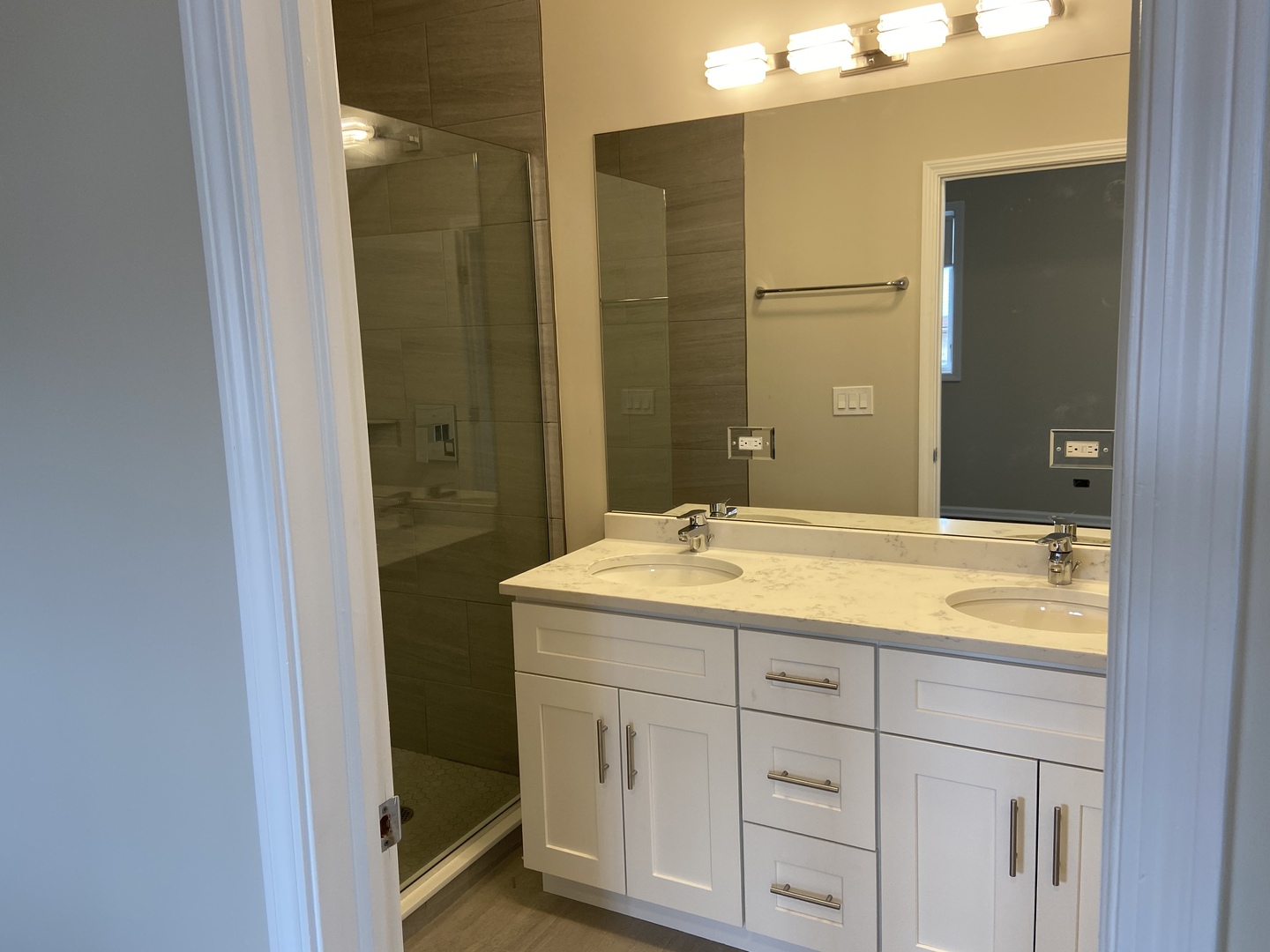 1837 W North Avenue Unit: 2