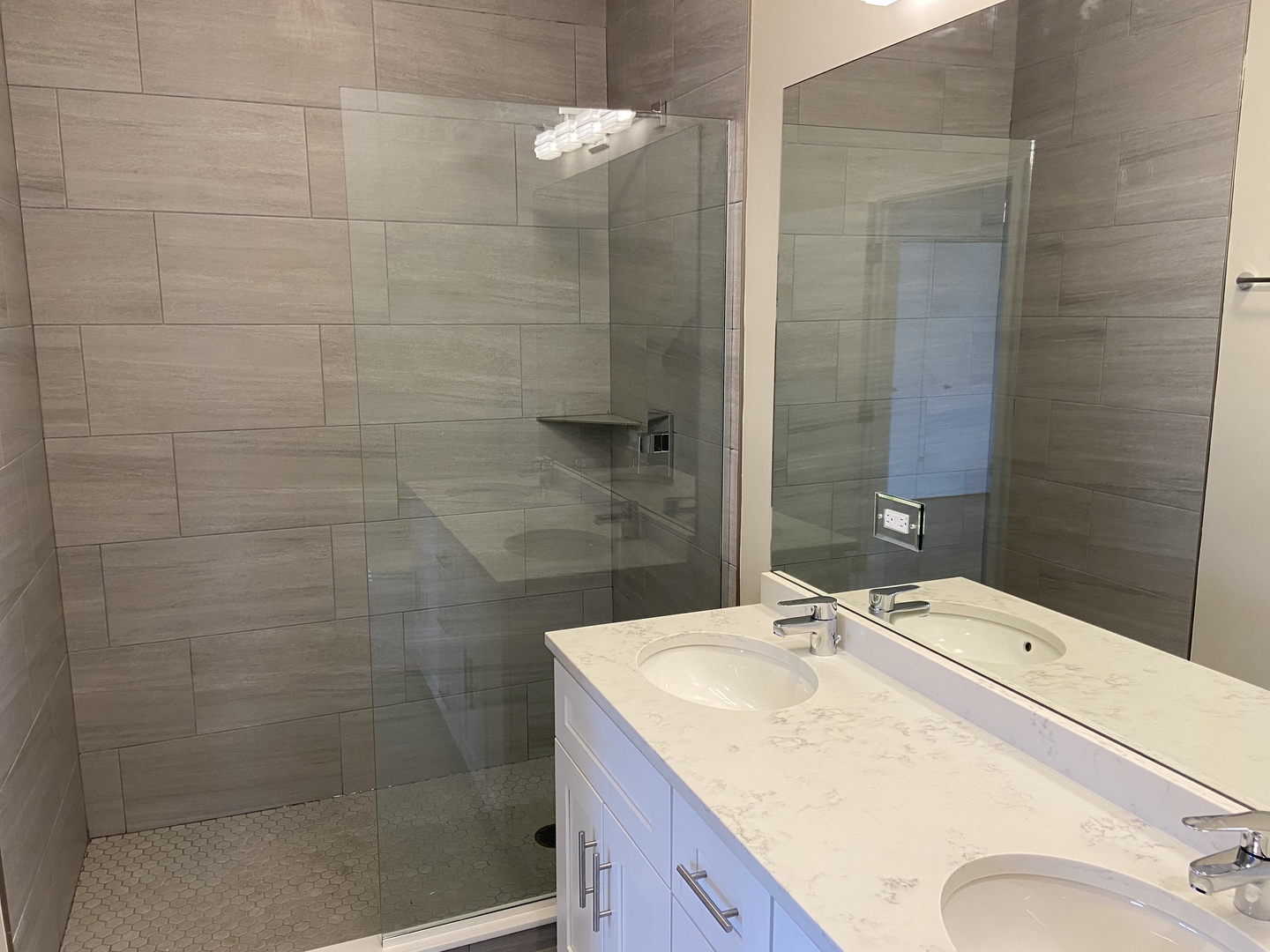 1837 W North Avenue Unit: 2