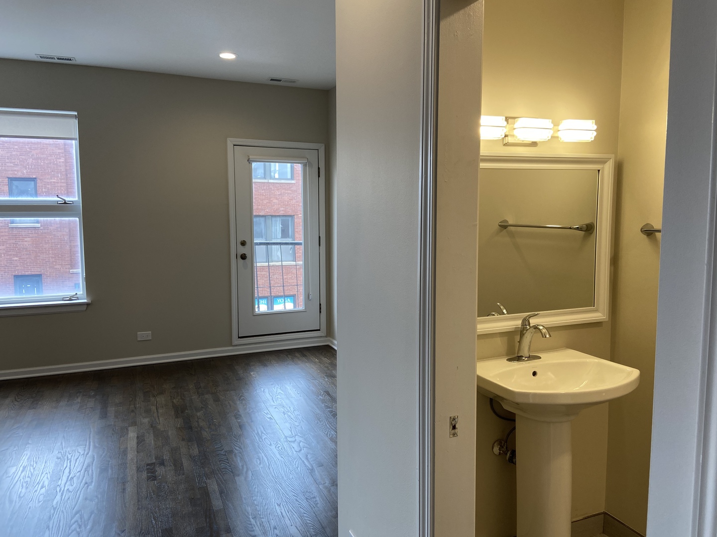 1837 W North Avenue Unit: 2