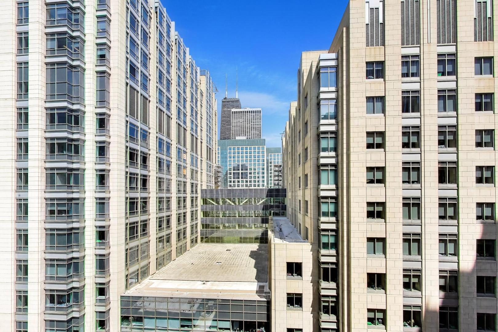 233 E Erie Street Unit: 1904