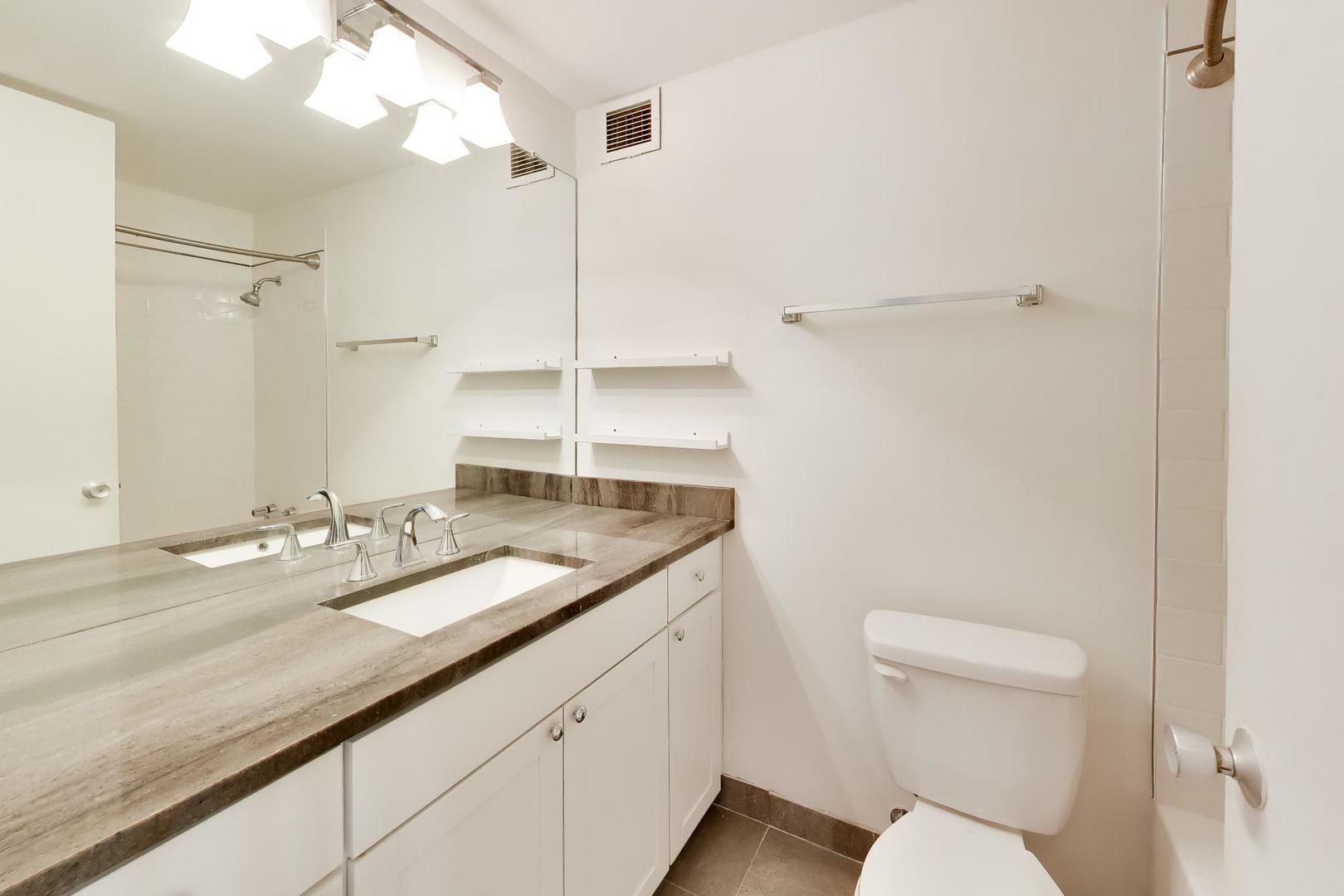 233 E Erie Street Unit: 1904