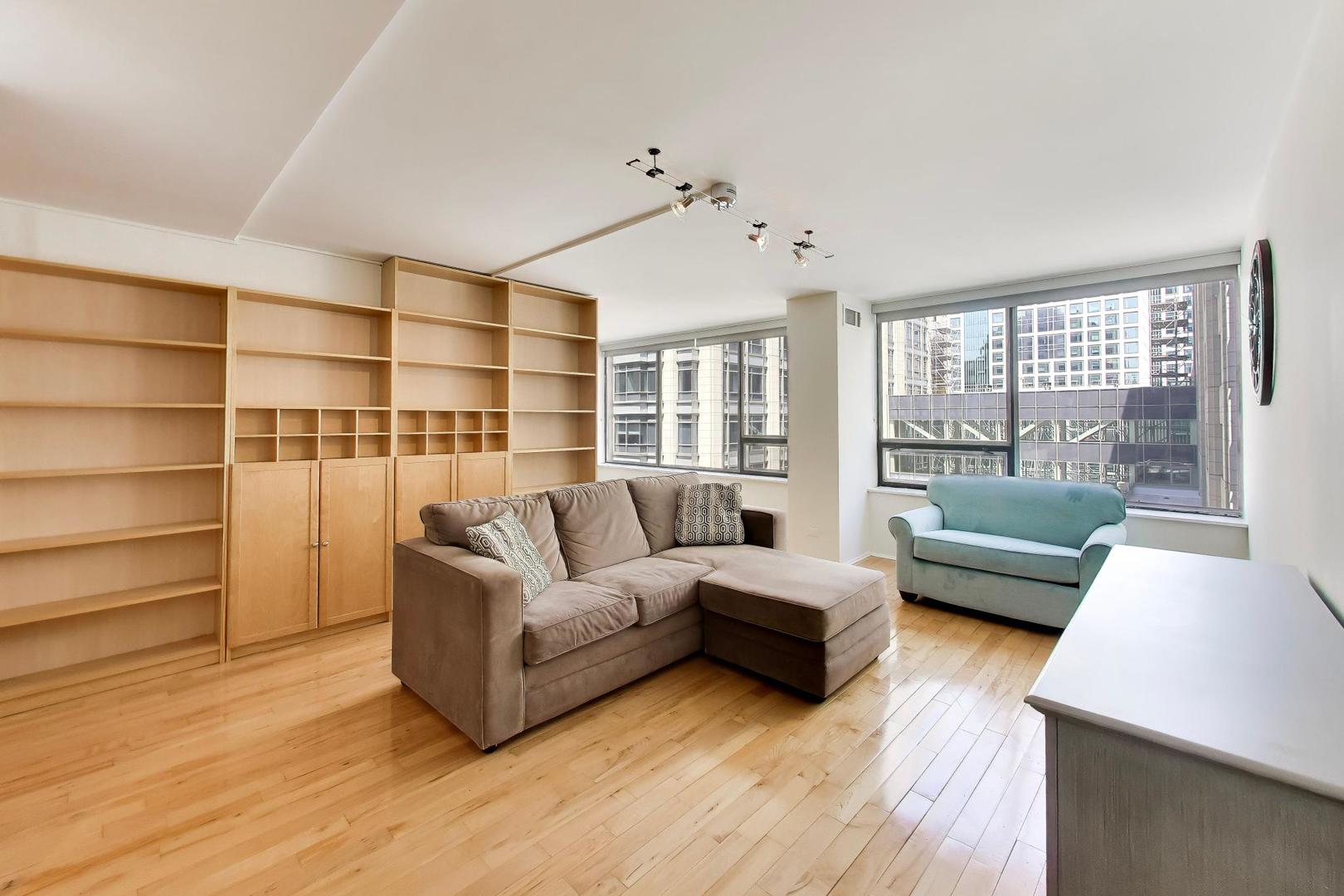 233 E Erie Street Unit: 1904