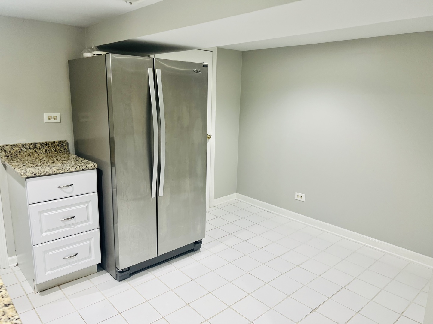 1350 W Webster Avenue Unit: G