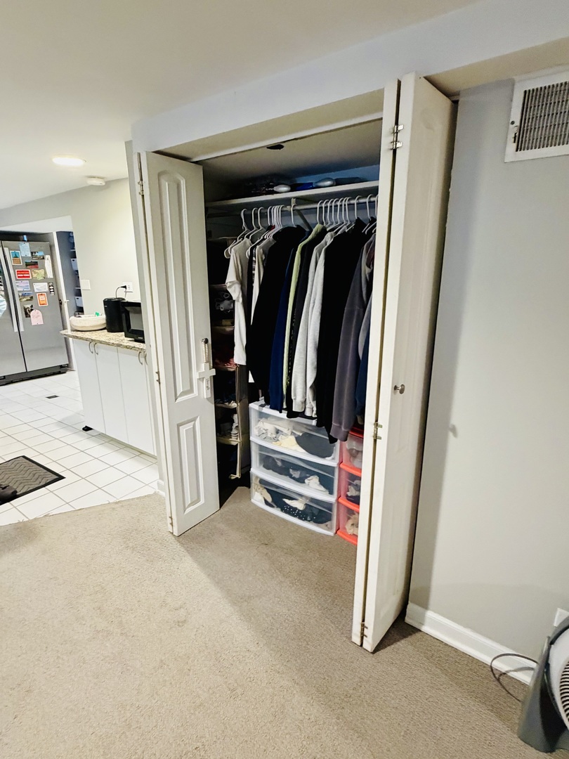 1350 W Webster Avenue Unit: G