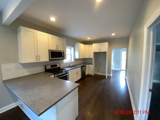 2719 N 74th Court