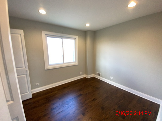 2719 N 74th Court