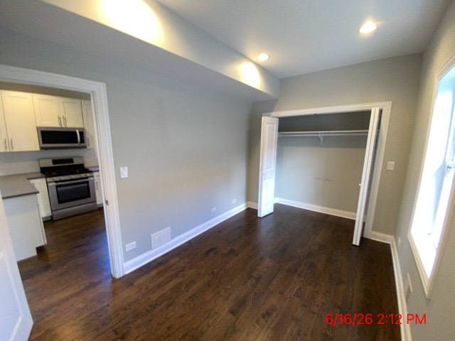 2719 N 74th Court