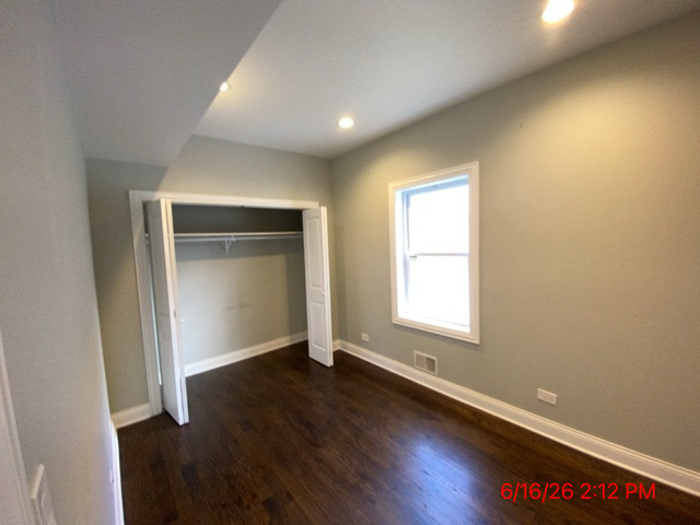2719 N 74th Court