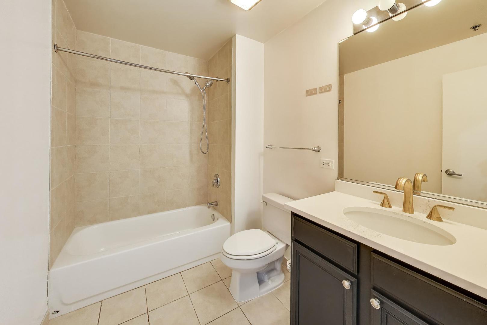 1600 S Indiana Avenue Unit: 506