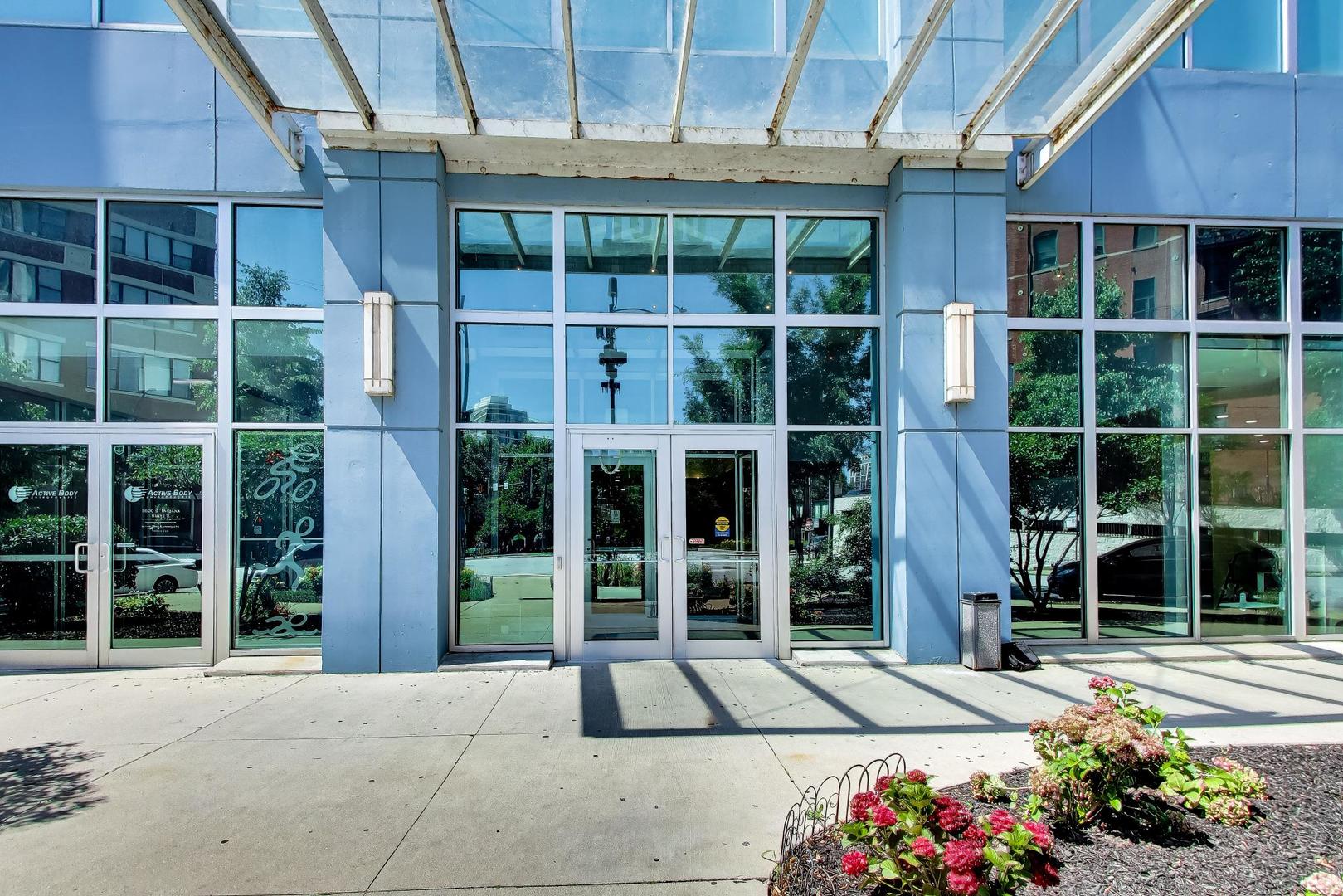 1600 S Indiana Avenue Unit: 506