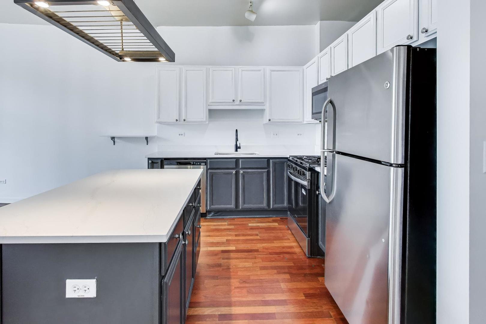 1600 S Indiana Avenue Unit: 506