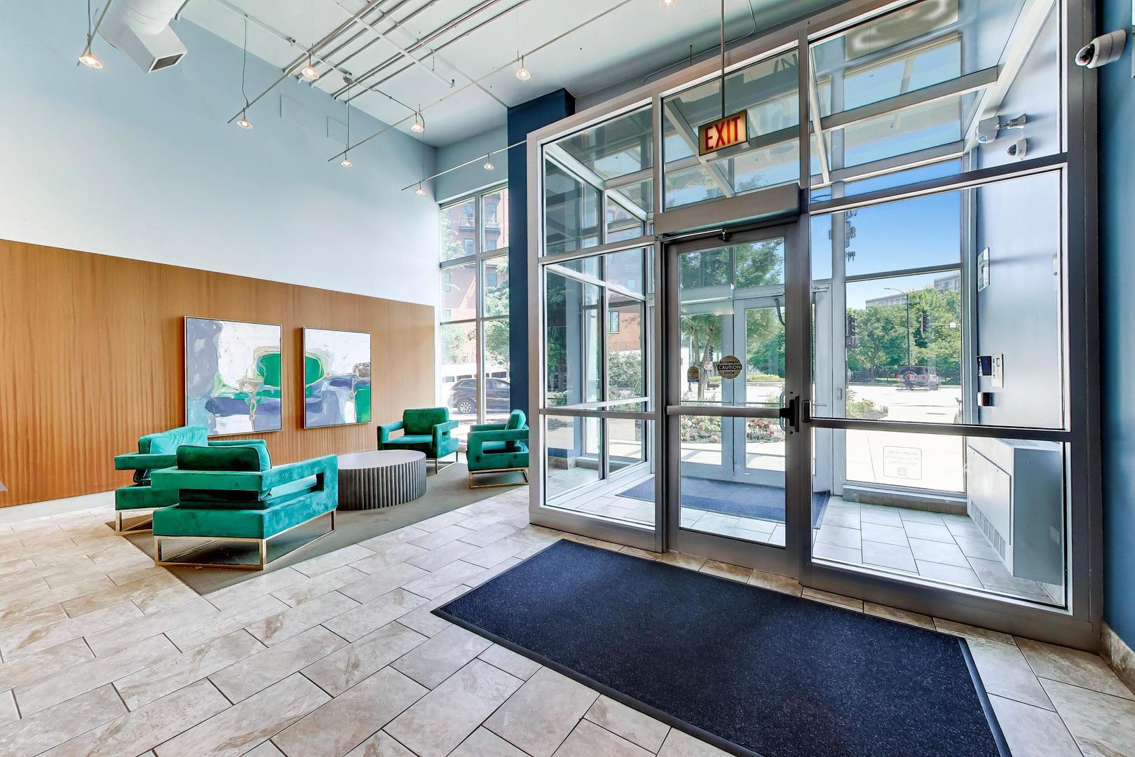 1600 S Indiana Avenue Unit: 506