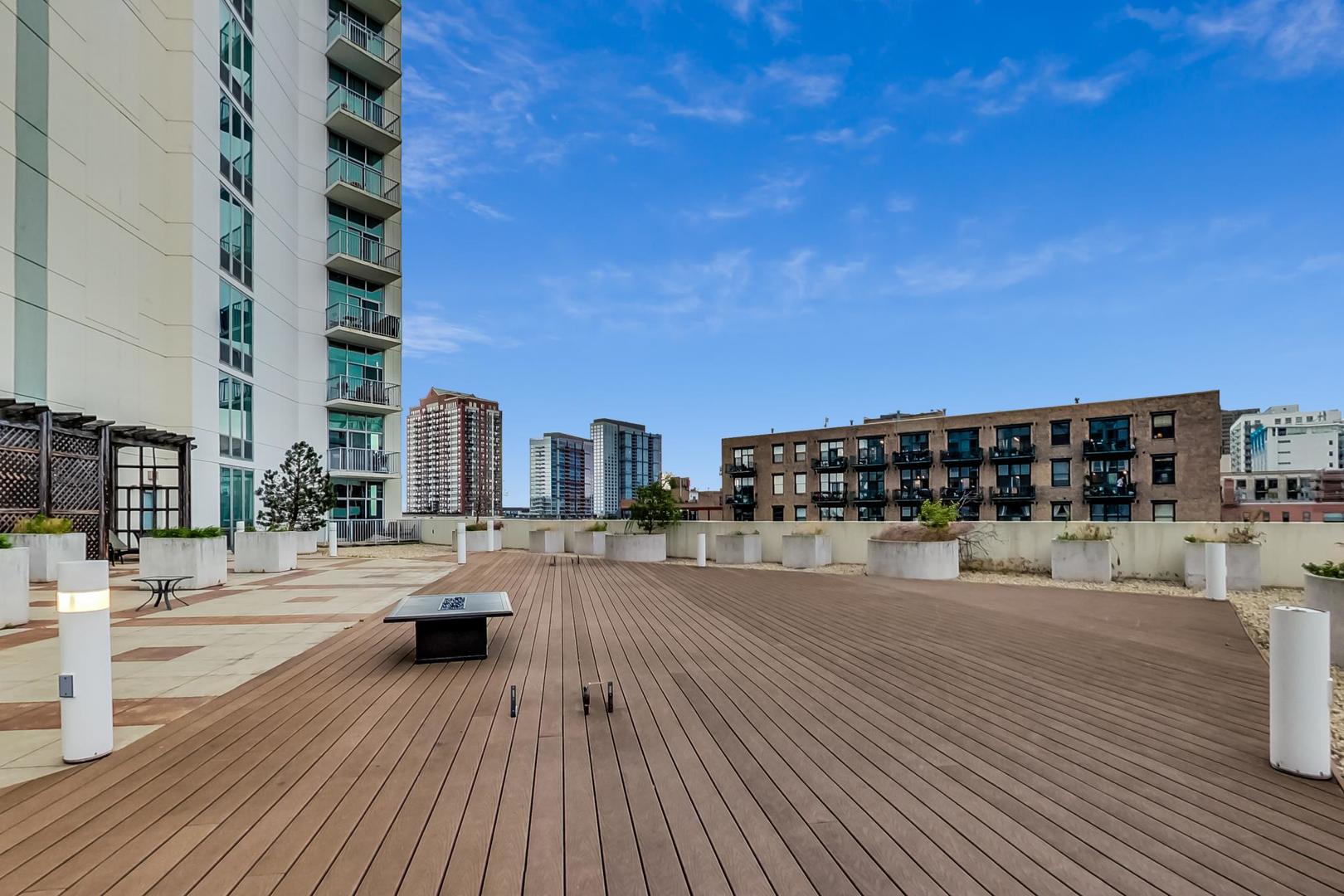 1600 S Indiana Avenue Unit: 506