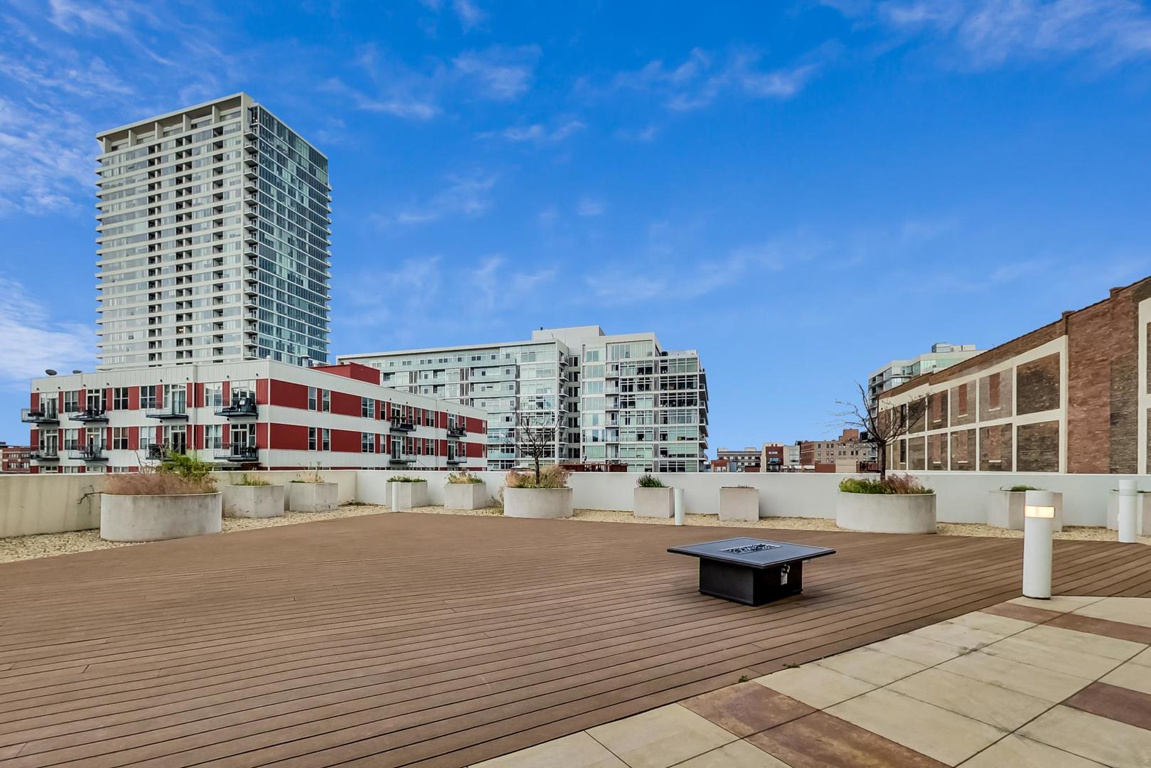 1600 S Indiana Avenue Unit: 506