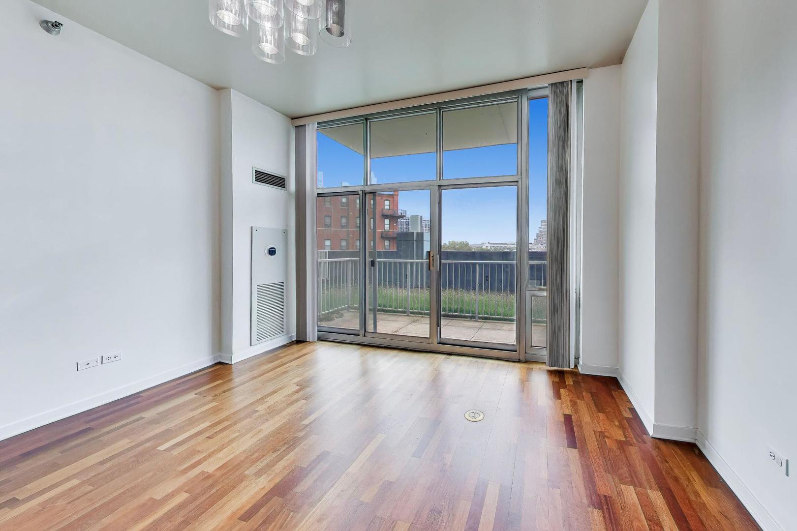1600 S Indiana Avenue Unit: 506