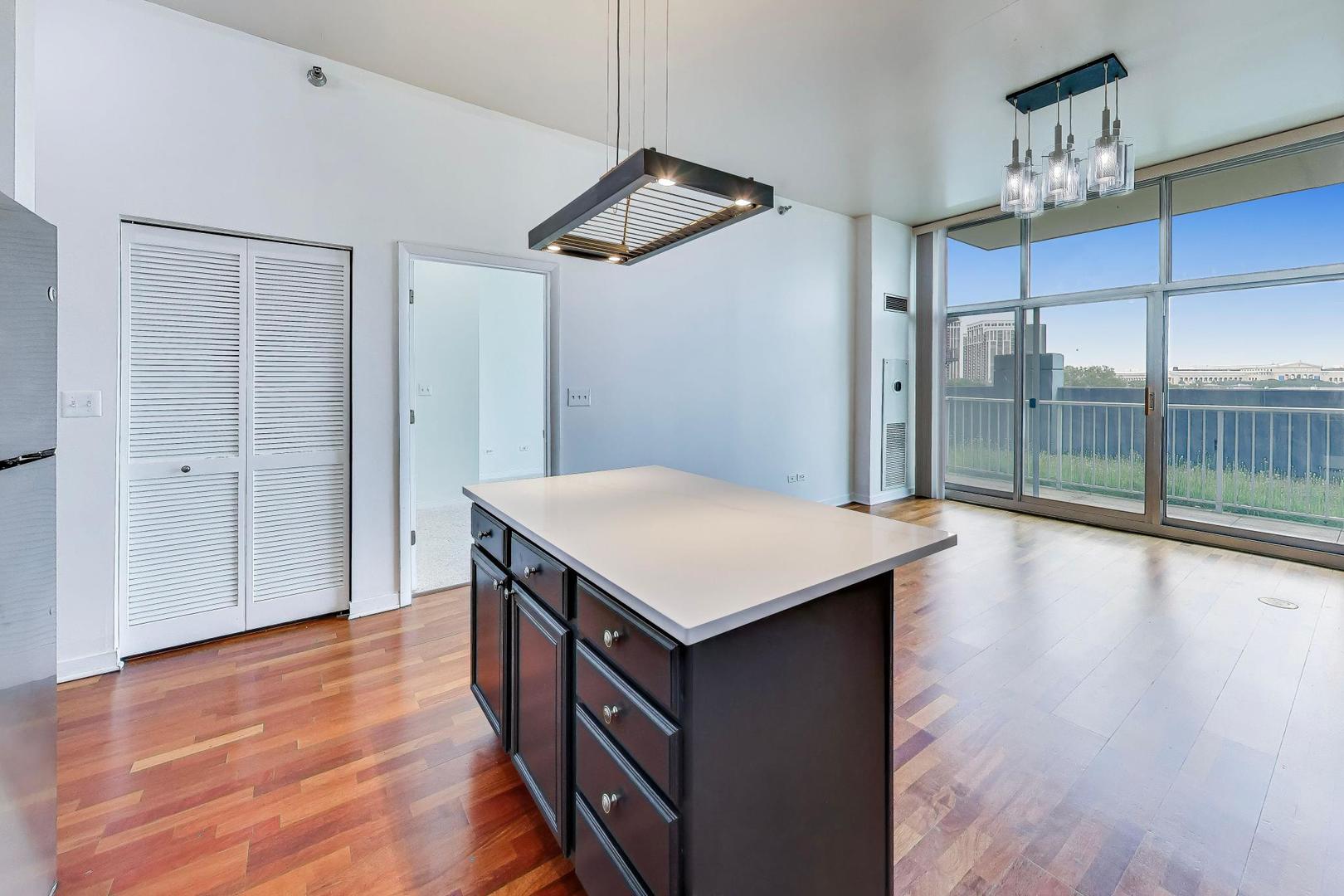 1600 S Indiana Avenue Unit: 506