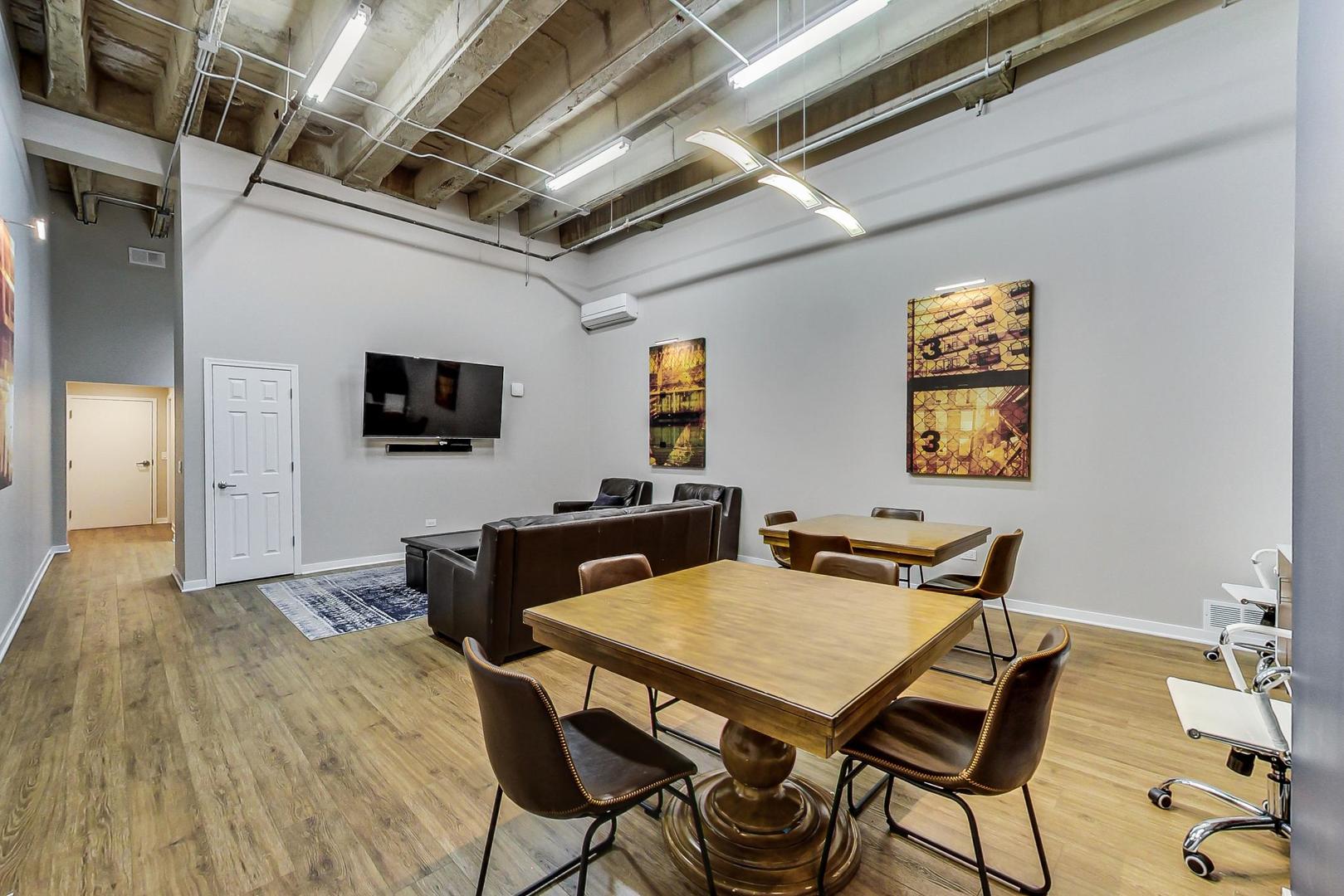 1645 W Ogden Avenue Unit: 602