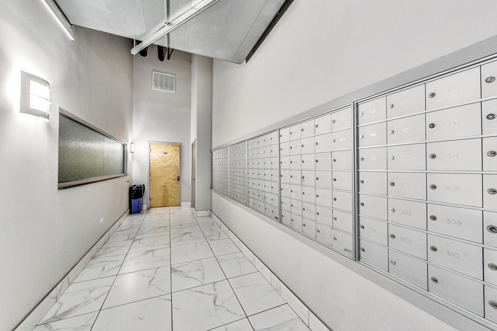 1645 W Ogden Avenue Unit: 602