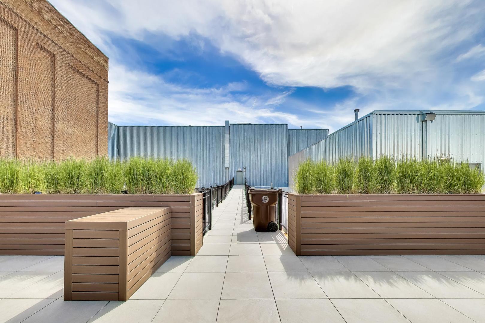 1645 W Ogden Avenue Unit: 602