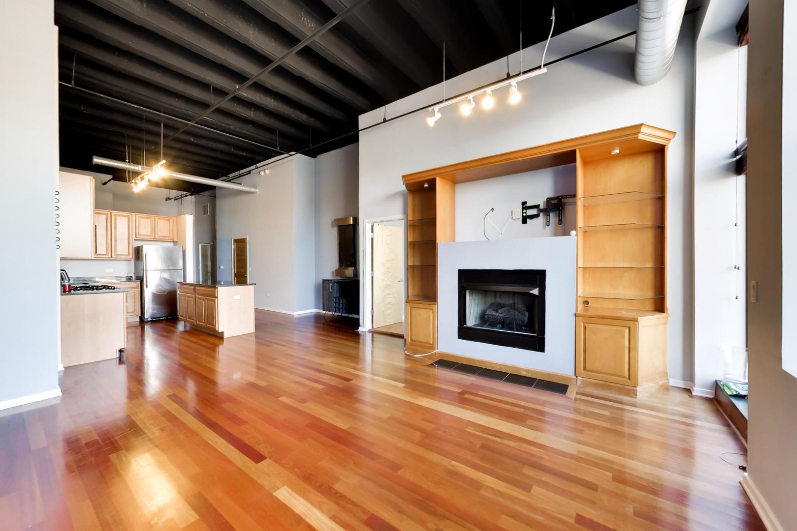 1645 W Ogden Avenue Unit: 602