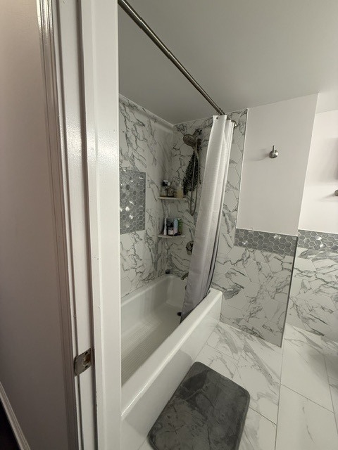 345 N LaSalle Street Unit: 3701