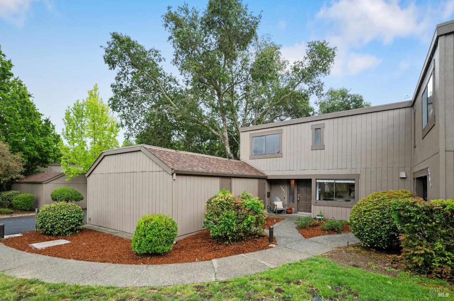 1201 Indian Way