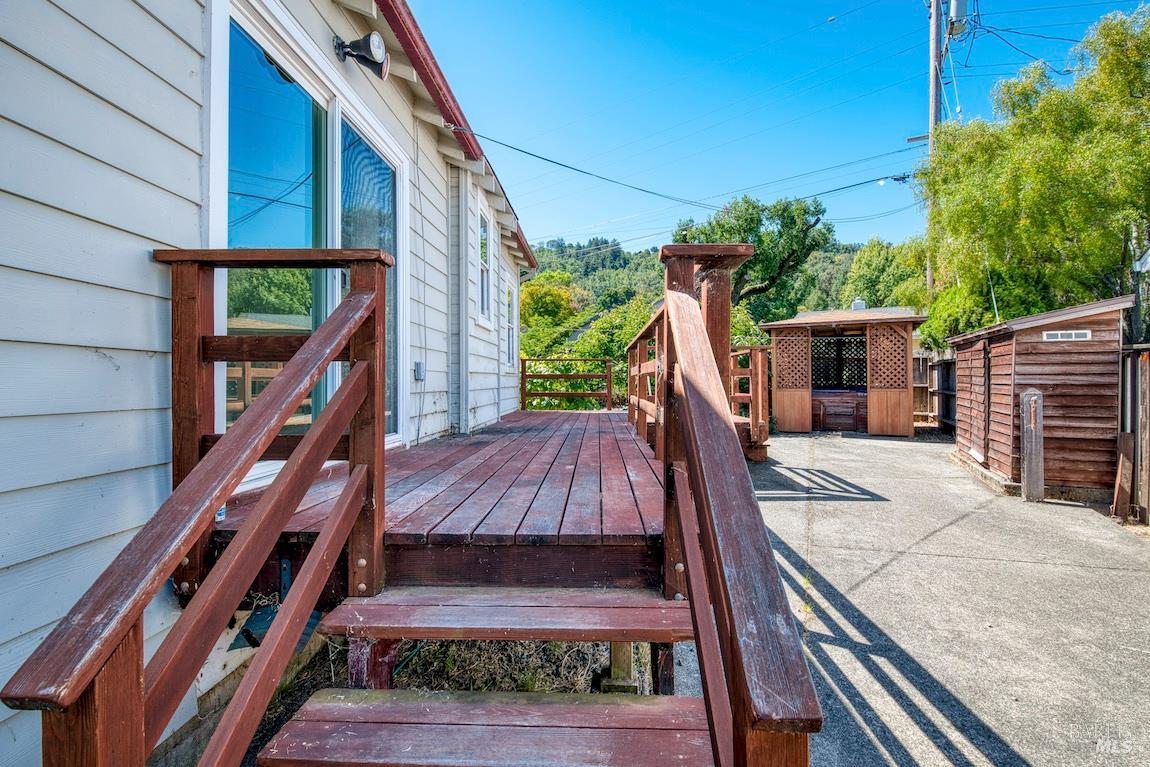 25 Redding Way