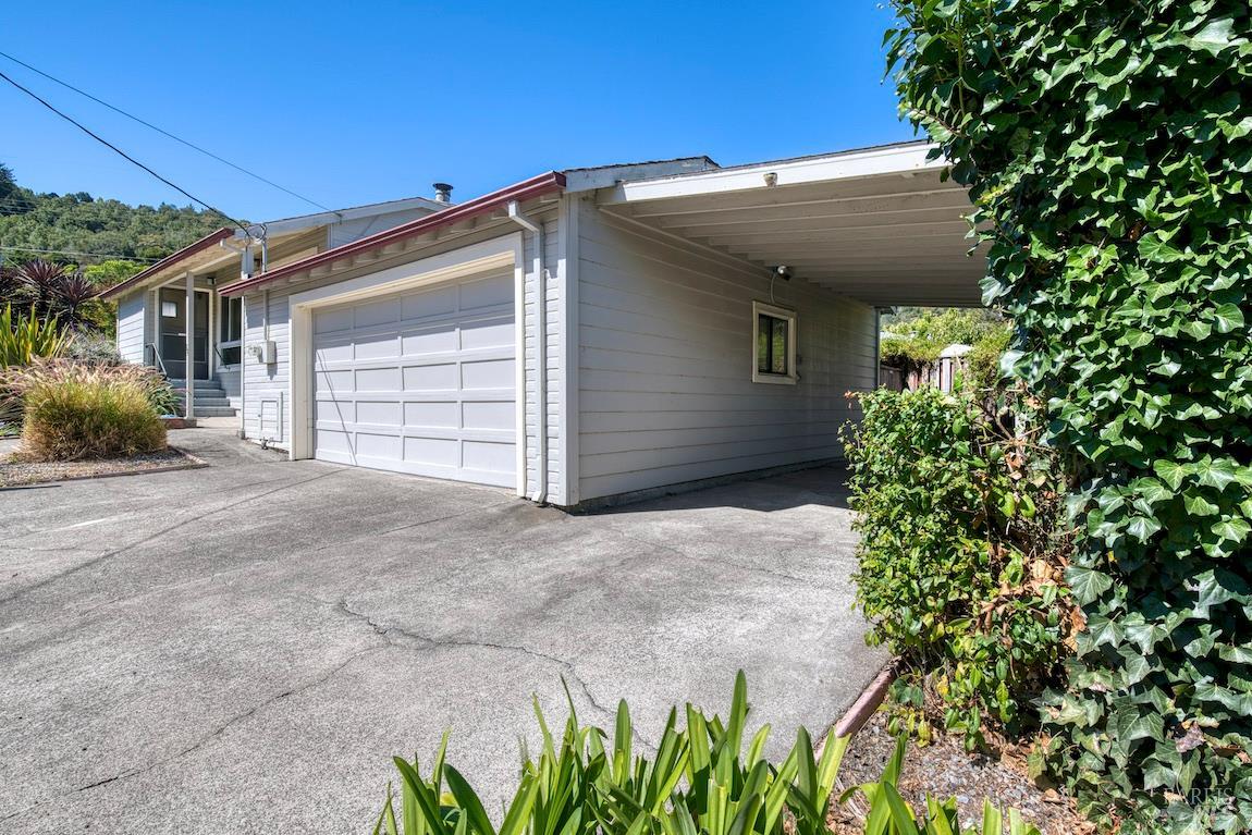 25 Redding Way