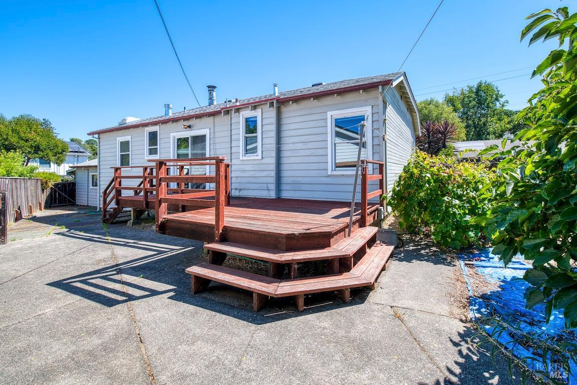25 Redding Way
