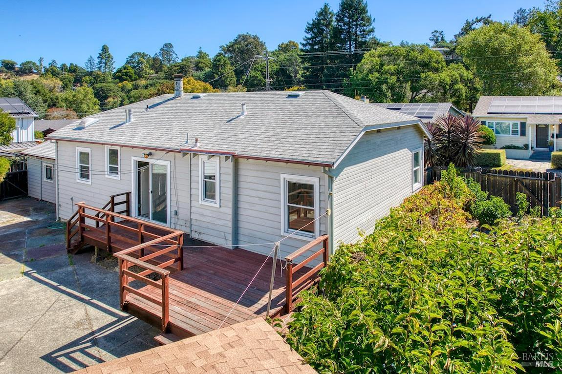 25 Redding Way