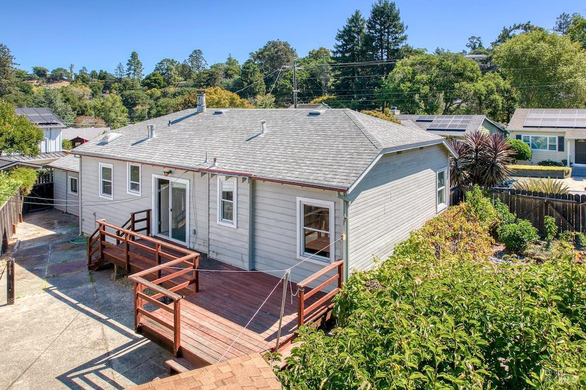 25 Redding Way