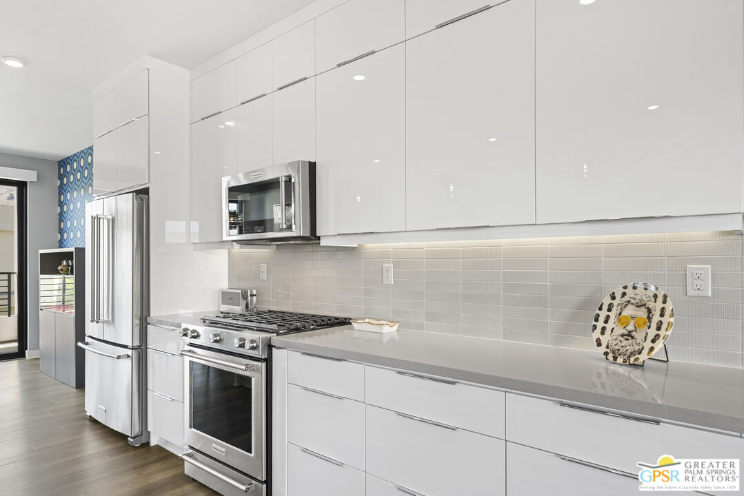 467 Huddle Springs Way