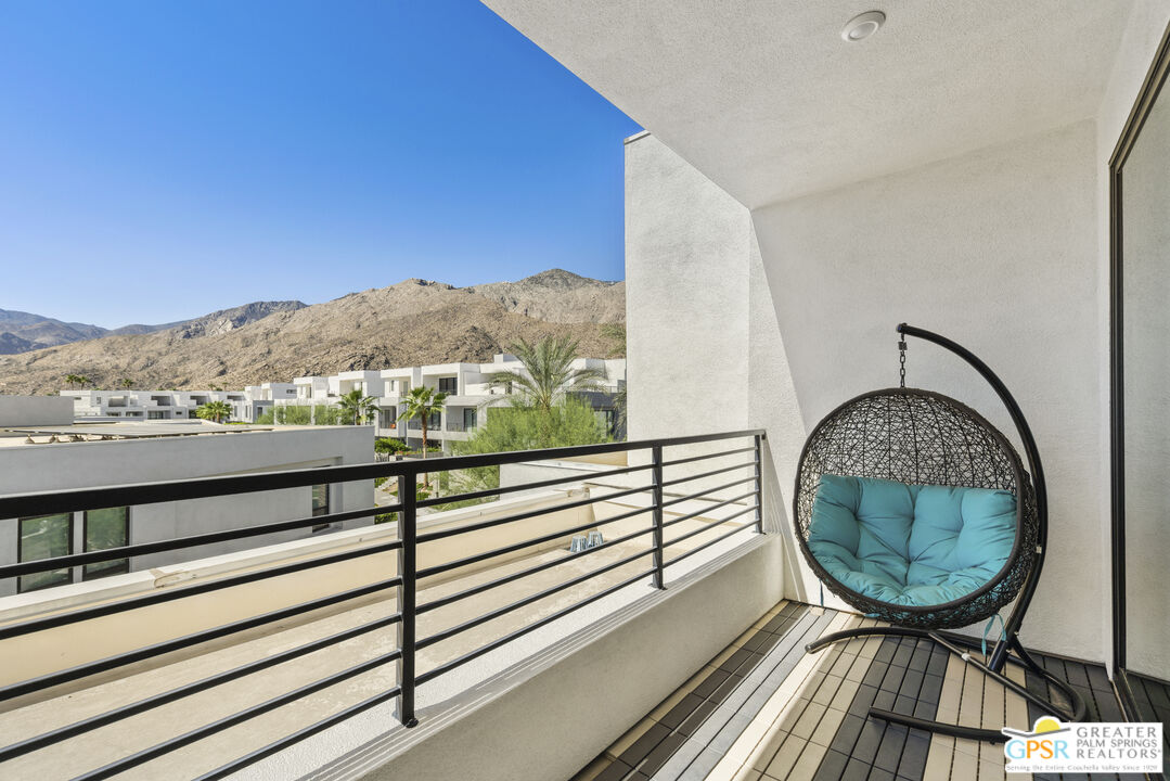 467 Huddle Springs Way