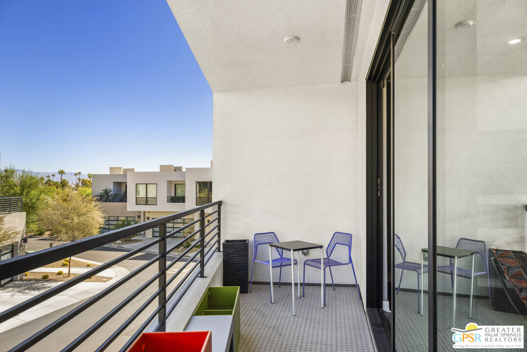 467 Huddle Springs Way