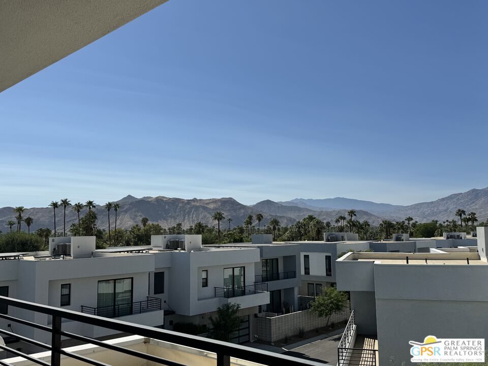 467 Huddle Springs Way