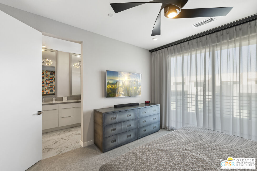 467 Huddle Springs Way