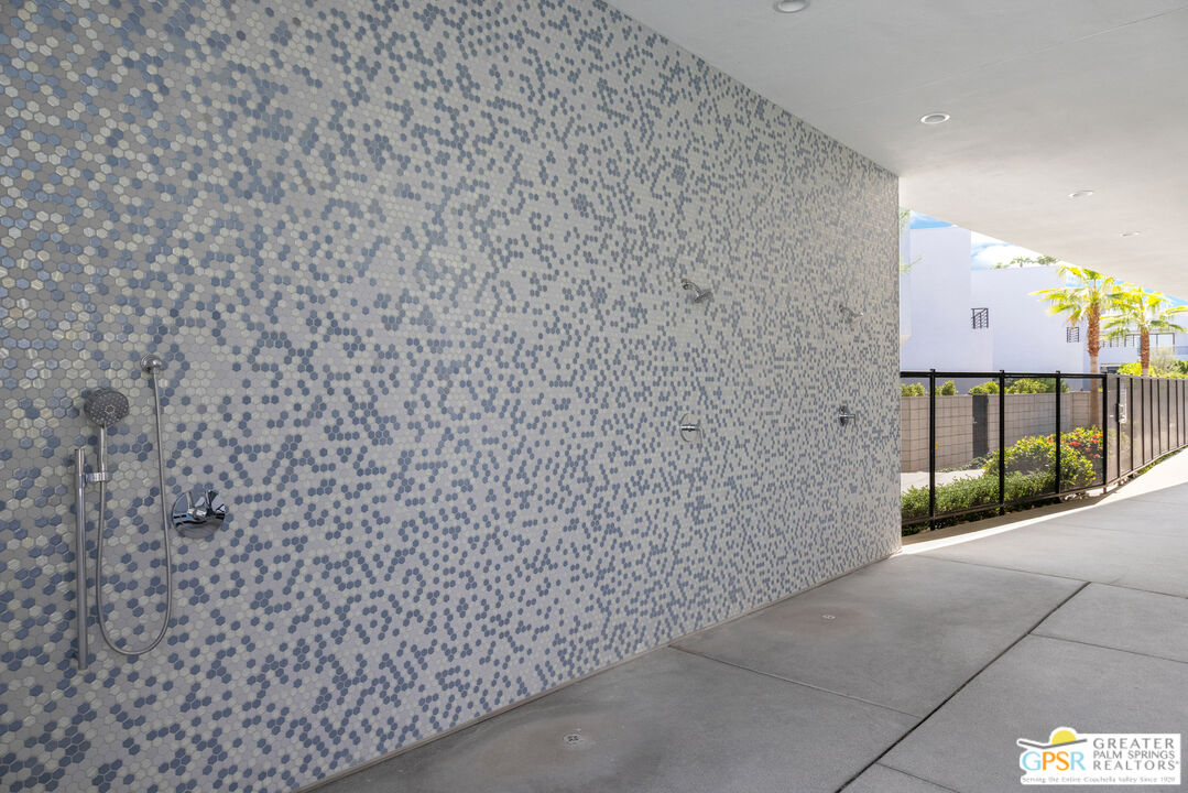 467 Huddle Springs Way