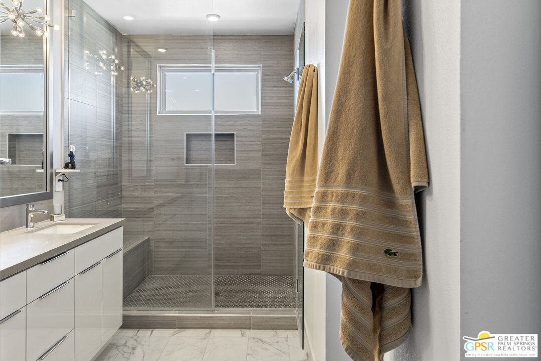 467 Huddle Springs Way