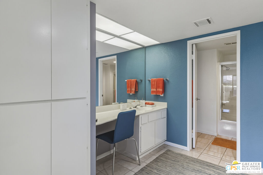 500 S Farrell Dr Unit: M79