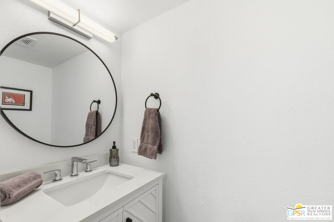 250 E Via Escuela Unit: C