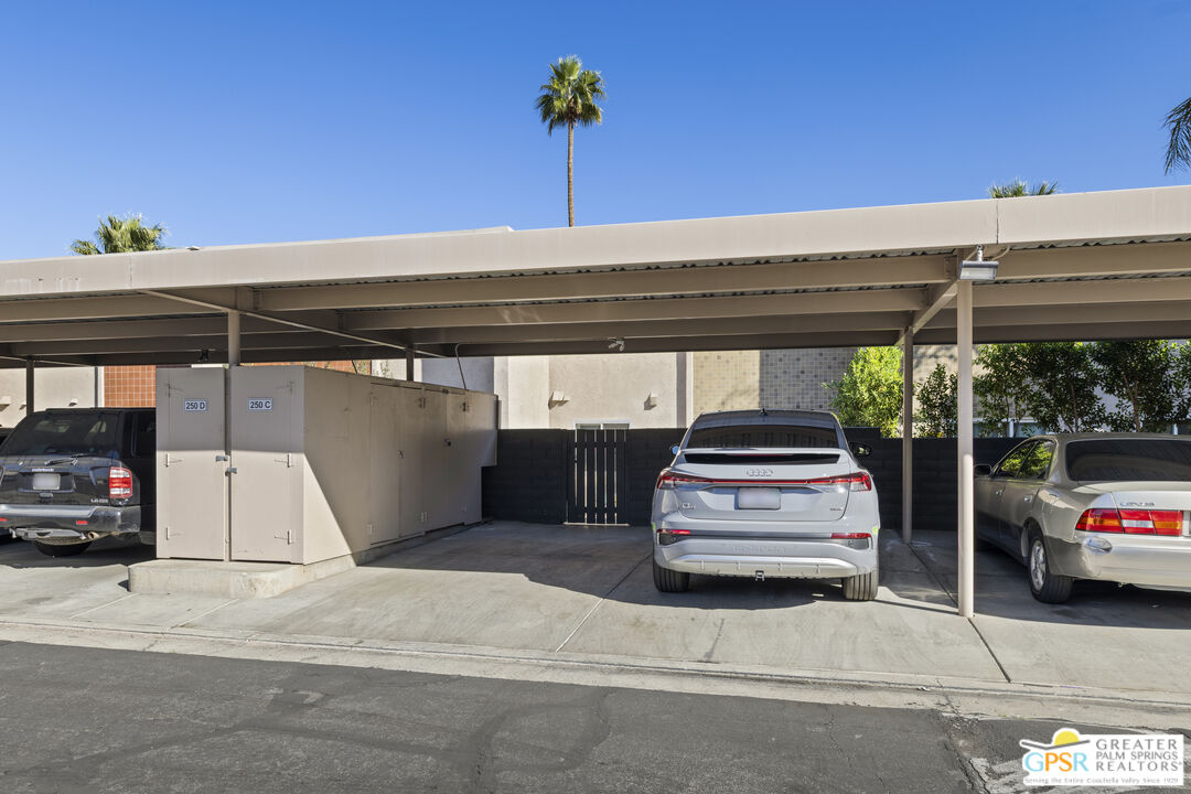 250 E Via Escuela Unit: C