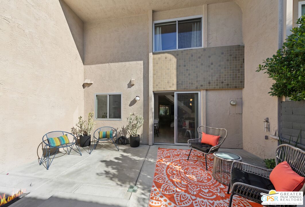 250 E Via Escuela Unit: C