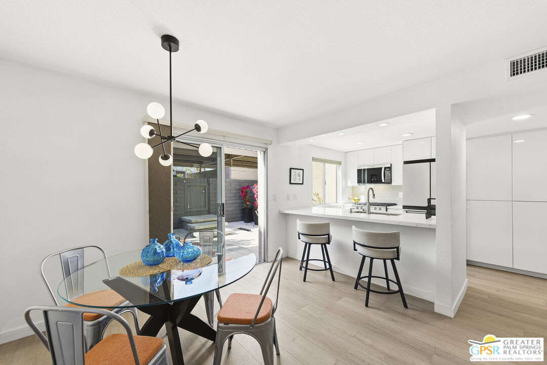 250 E Via Escuela Unit: C