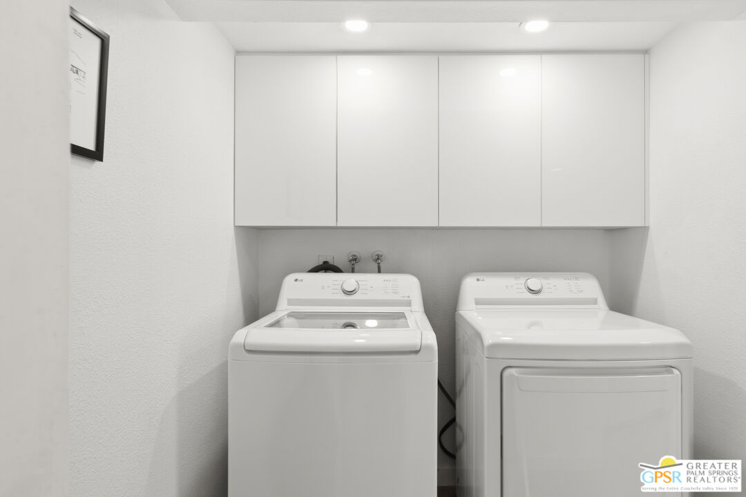 250 E Via Escuela Unit: C